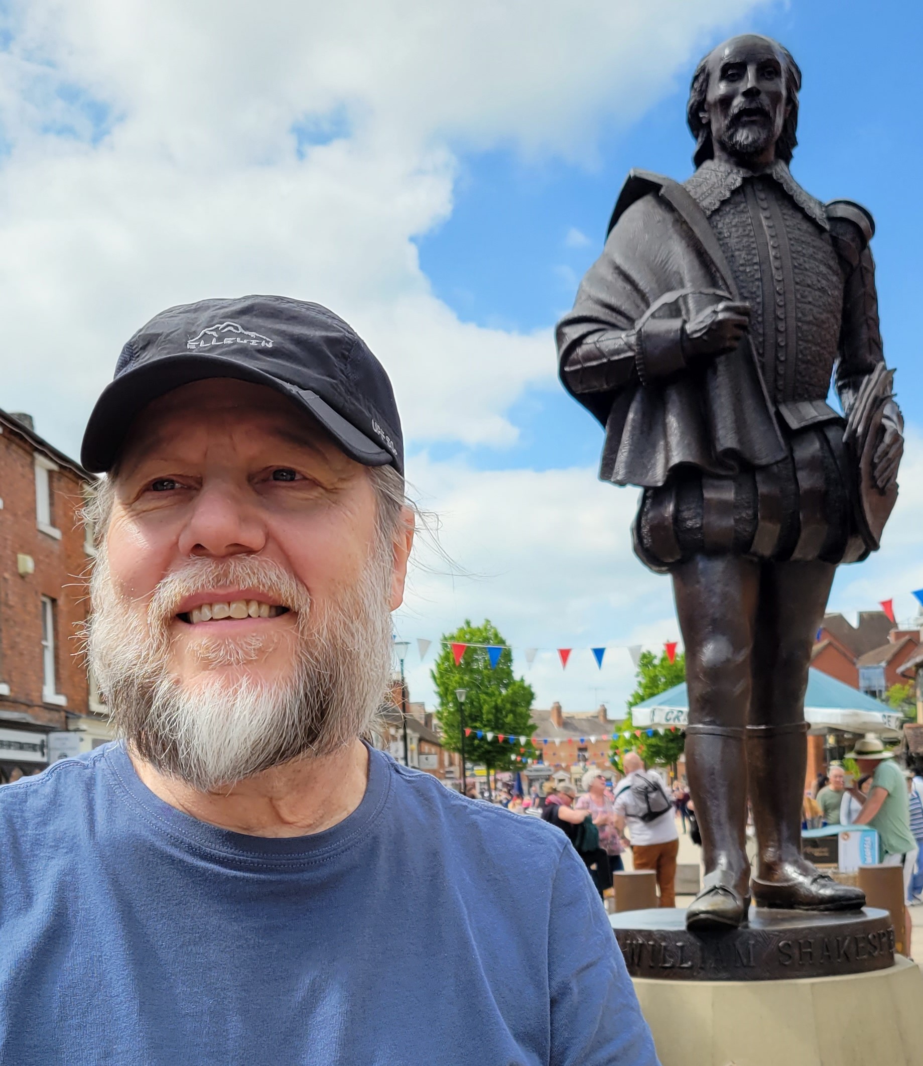 AI is Creeping into the Workplace, Using Humans as Knowledge Proxies, and Causing Potential Long-Term Damage to our Collective&nbsp;Conscience