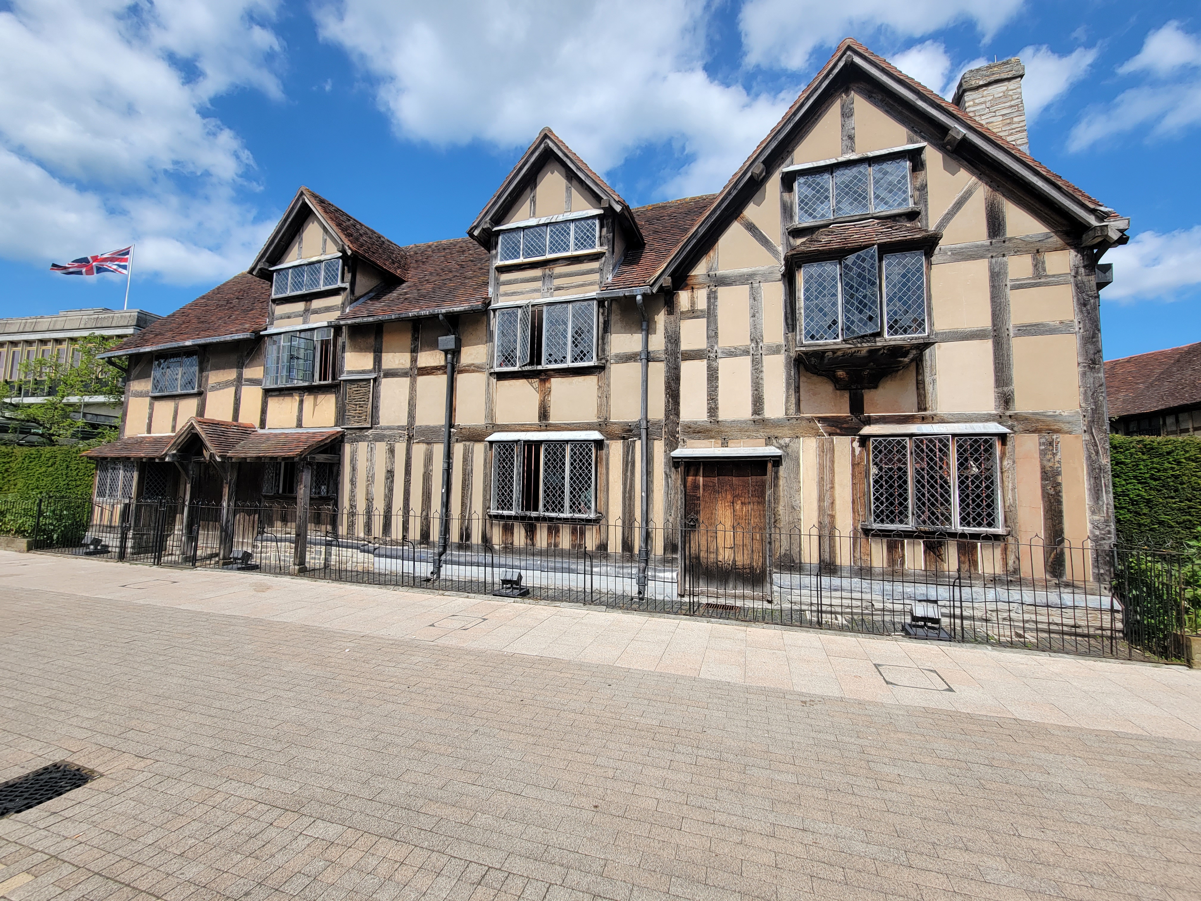 UK 2023: Chapter Six>My World of Shakespeare Studies, Old English/Middle English/Modern English, Macbeth and the Power of&nbsp;Archetypes