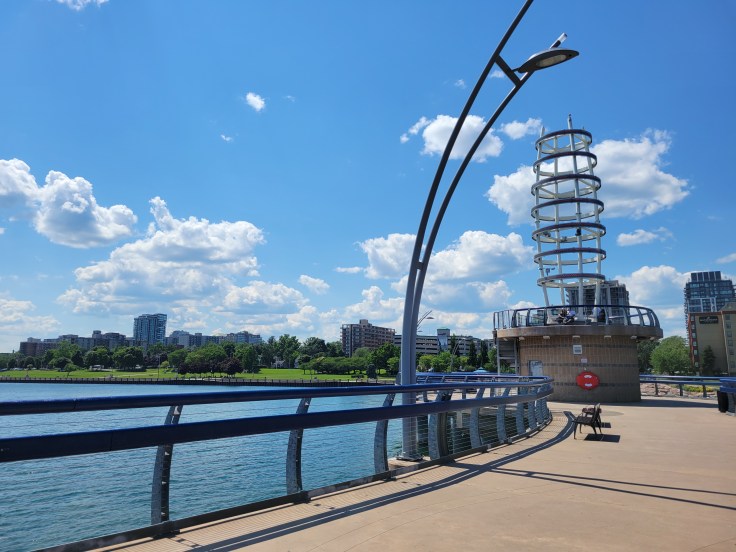 Canada 2024 Part One: Wayne Gretzky Estate, Fish and Chips at Grimsby, Buddhists at Brandt Street Pier, Oakville